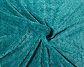 Miękki koc CINDY z wytłaczanym wzorem w ciemno turkusowym kolorze 70 x 160cm